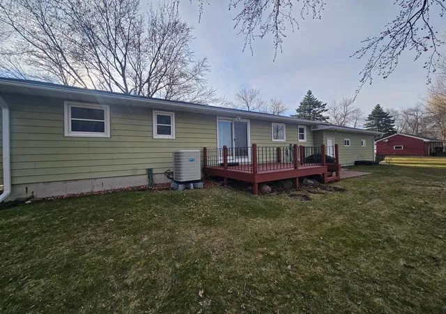 Photo 3 of Single family home for sale at 306 Enterprise Dr, Mooreton, ND 58061 | MLS# 7055701 | Listing updated on 2026-08-22