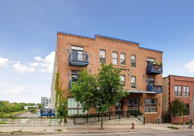 28th image of 127 5th St Ne #203, Minneapolis, MN 55413 | MLS# 7055755