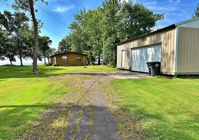 3rd image of 45951 Mille Lacs Pkwy, Isle, MN 56342 | MLS# 7055957