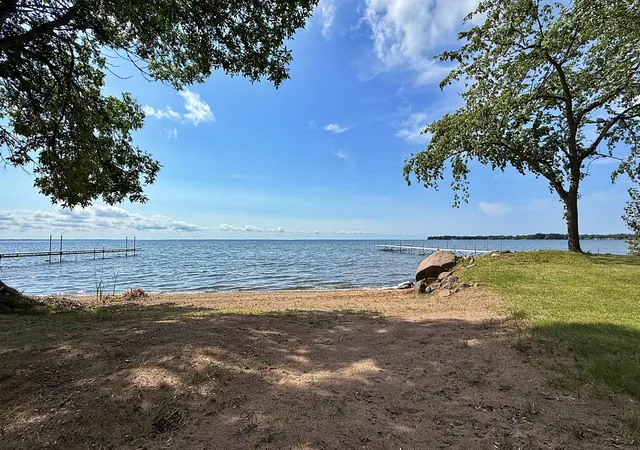 5th image of 45951 Mille Lacs Pkwy, Isle, MN 56342 | MLS# 7055957