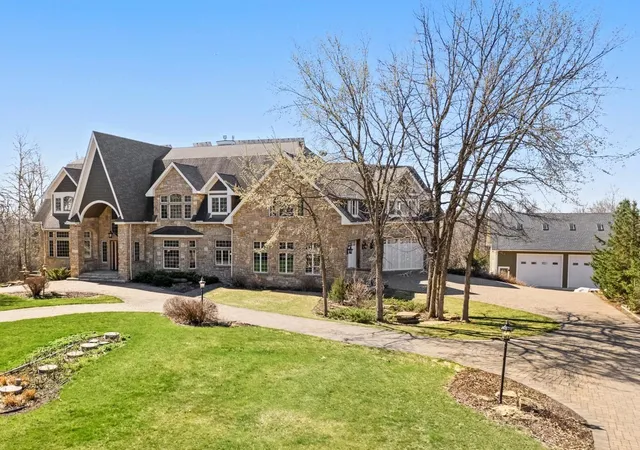 2nd image of 1505 Neal Ave N, Lake Elmo, MN 55042 | MLS# 7056005