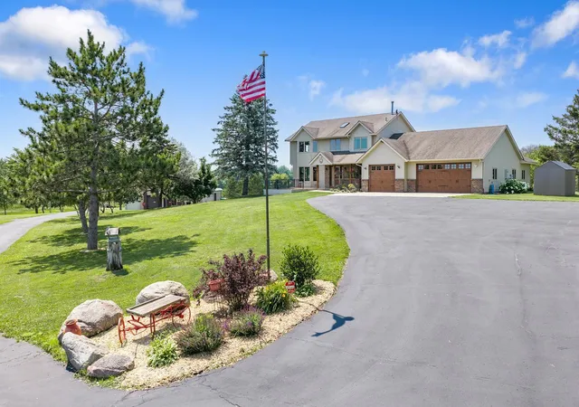 Photo 1 of Single family home for sale at 5875 Meadowlark Ln, Prior Lake, MN 55372 | MLS# 7056107 | Listing updated on 2026-09-01