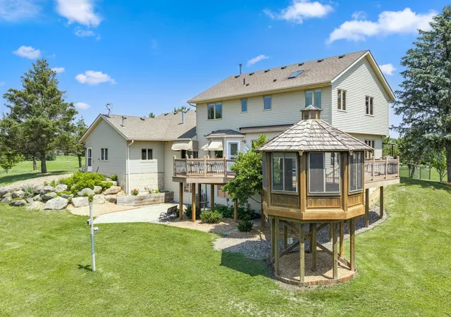 Photo 3 of Single family home for sale at 5875 Meadowlark Ln, Prior Lake, MN 55372 | MLS# 7056107 | Listing updated on 2026-09-01