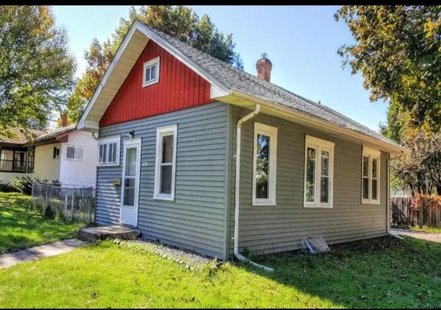Homes for sale in Saint Paul, MN | 1289 Forest St, Saint Paul, MN 55106 | MLS# 7056113