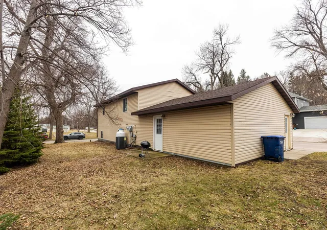 41st image of 525 Bluff St, Enderlin, ND 58027 | MLS# 7056126