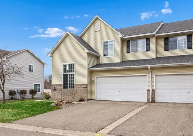 Homes for sale in Woodbury, MN | 3200 Juniper Cir #D, Woodbury, MN 55125 | MLS# 7056287