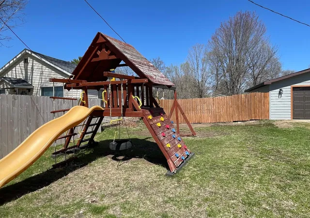 Homes for sale in Menomonie, WI | 1819 9th St E, Menomonie, WI 54751 | MLS# 7056306