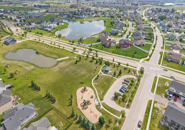 35th image of 3004 6th St E, West Fargo, ND 58078 | MLS# 7056341