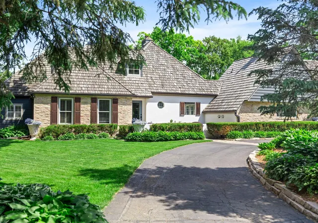 Homes for sale in Edina, MN | 5404 Interlachen Blvd, Edina, MN 55436 | MLS# 7056421