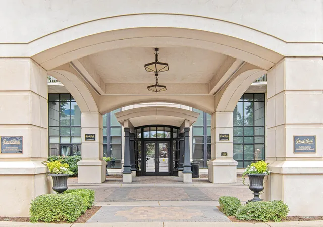 2nd image of 500 E Grant St #205, Minneapolis, MN 55404 | MLS# 7056465