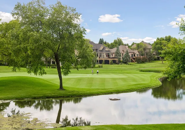 4th image of 18394 Nicklaus Wy, Eden Prairie, MN 55347 | MLS# 7056631