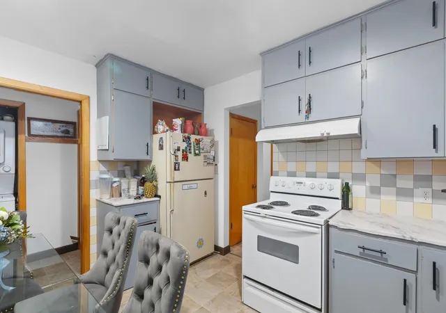 Photo 3 of Single family home for sale at 621 S Garden St, Lake City, MN 55041 | MLS# 7056668 | Listing updated on 2026-09-16