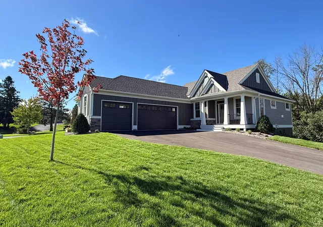 Photo 1 of Single family home for sale at 4636 Fable Rd N, Hugo, MN 55038 | MLS# 7056712 | Listing updated on 2026-09-27