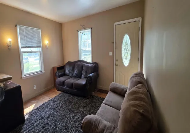 4th image of 122 W 5Th St, Litchfield, MN 55355 | MLS# 7056778