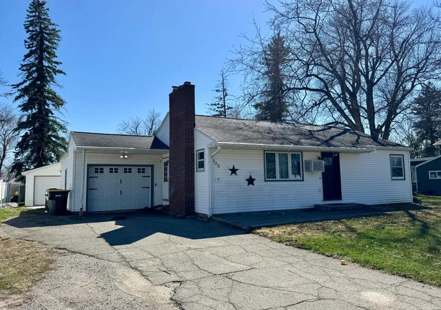 Photo 1 of Sale Pending at 905 W Chestnut Ave, Olivia, MN 56277 | MLS# 7056823 | Listing updated on 2026-09-22