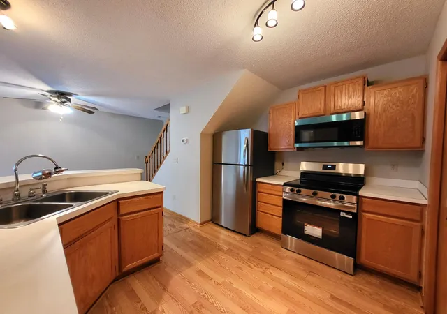 Homes for sale in Woodbury, MN | 1850 Donegal Dr #4, Woodbury, MN 55125 | MLS# 7056826