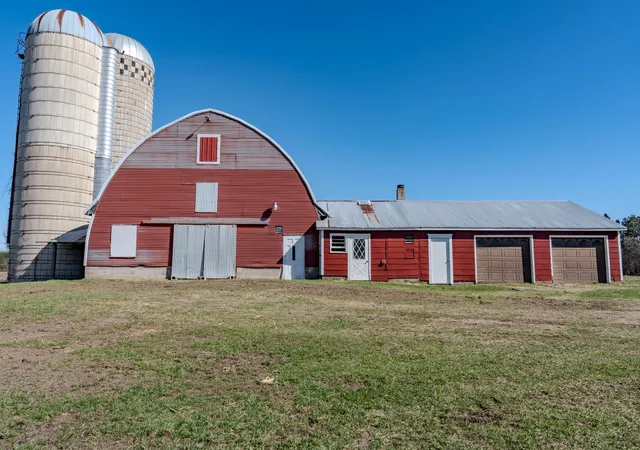 5th image of 19867 Twin Lakes Rd, Little Falls, MN 56345 | MLS# 7057044