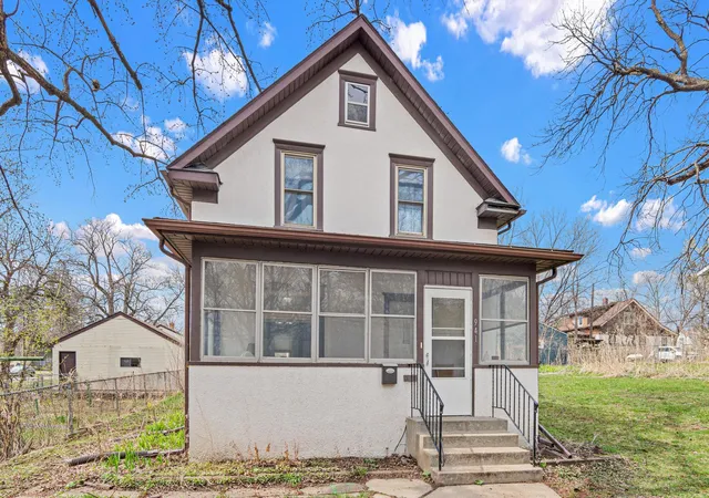 3rd image of 941 Frank St, Saint Paul, MN 55106 | MLS# 7057067