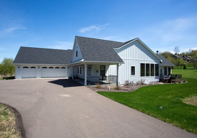 3rd image of 1191 42Nd St, Hudson, WI 54016 | MLS# 7057098
