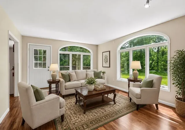 Photo 4 of Sale Pending at 9934 Maple Ave, Minneapolis, MN 55431 | MLS# 7057224 | Listing updated on 2026-08-27