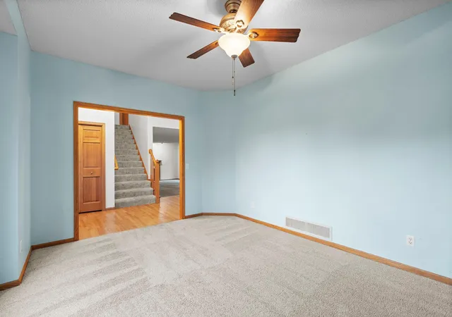 3rd image of 1132 Falls Cir, Chaska, MN 55318 | MLS# 7057293