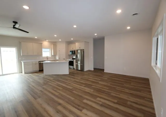 2nd image of 1005 8th Ave Ne, Perham, MN 56573 | MLS# 7057313