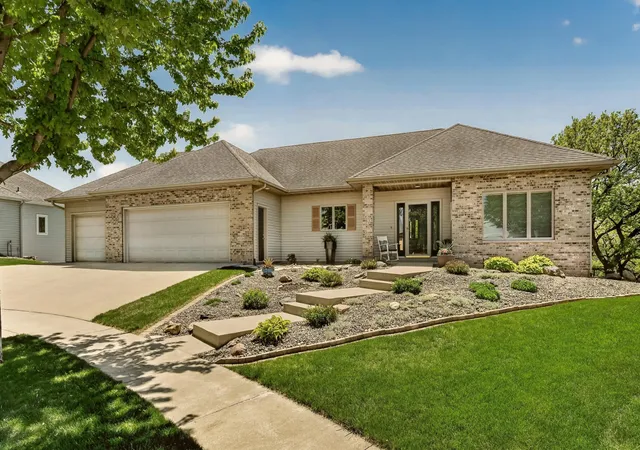 1st image of 2708 Century Ln Ne, Rochester, MN 55906 | MLS# 7057351