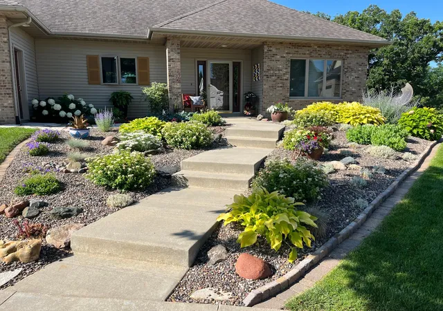 3rd image of 2708 Century Ln Ne, Rochester, MN 55906 | MLS# 7057351