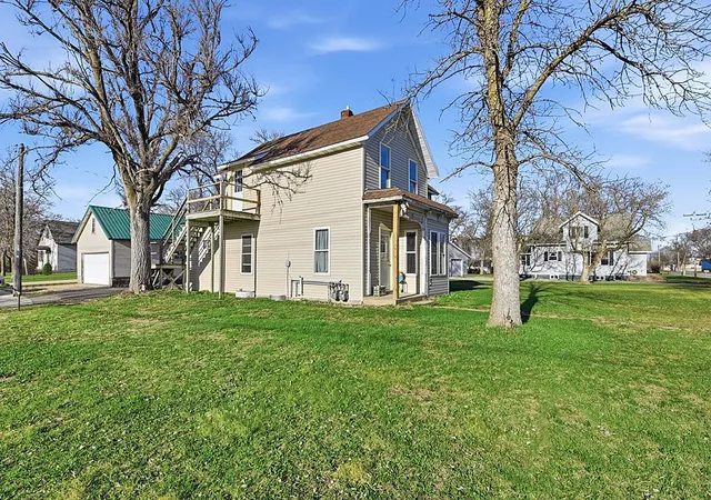 Homes for sale in Paynesville, MN | 301 Minnie St, Paynesville, MN 56362 | MLS# 7057495
