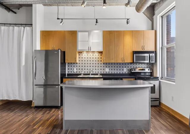 2nd image of 918 3Rd St N #309, Minneapolis, MN 55401 | MLS# 7057516