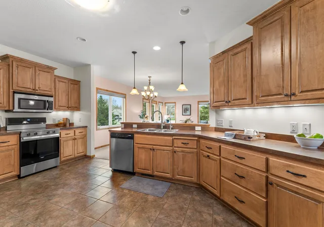 Photo 3 of Single family home for sale at 1710 Patriot Rd, Northfield, MN 55057 | MLS# 7057541 | Listing updated on 2026-10-21