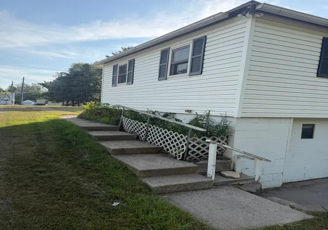 Photo 2 of Sale Pending at 104 Atlantic Ave S, Herman, MN 56248 | MLS# 7057556 | Listing updated on 2026-09-30