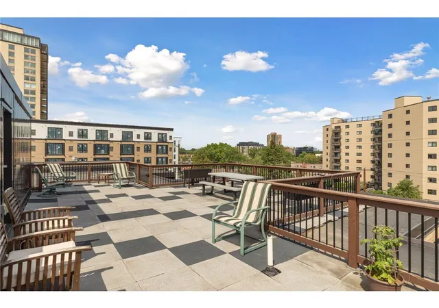 Photo 4 of Condo for sale at 3150 Excelsior Blvd #313, Minneapolis, MN 55416 | MLS# 7057557 | Listing updated on 2026-09-12