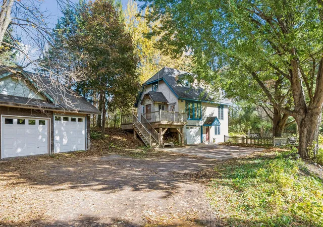 Photo 3 of Single family home for sale at 20279 Wolverine St, Elk River, MN 55330 | MLS# 7057617 | Listing updated on 2026-10-23