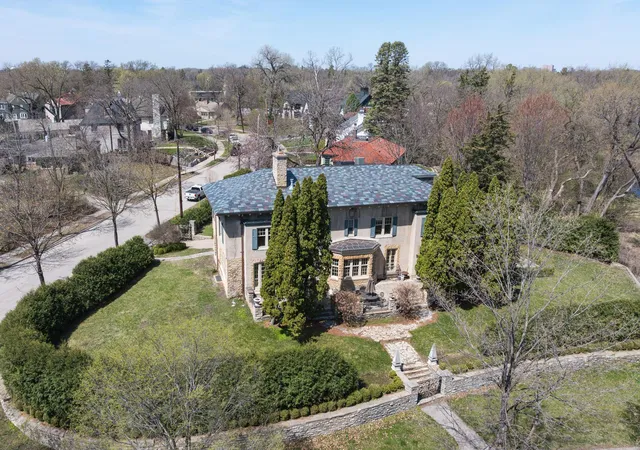 3rd image of 2728 Dean Pkwy, Minneapolis, MN 55416 | MLS# 7057680