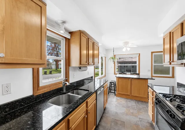 5th image of 2905 Townview Ave Ne, Minneapolis, MN 55418 | MLS# 7057728