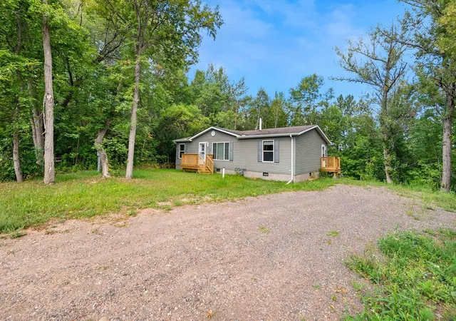 Photo 2 of Single family home for sale at 505 Park Ave, Cloquet, MN 55720 | MLS# 7057815 | Listing updated on 2026-10-06
