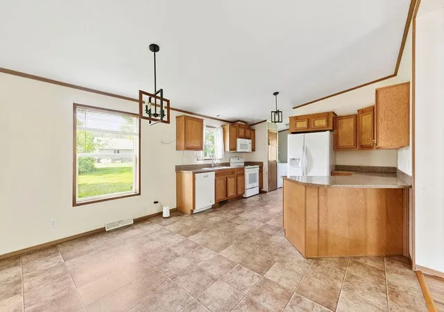 Homes for sale in Cloquet, MN | 505 Park Ave, Cloquet, MN 55720 | MLS# 7057815