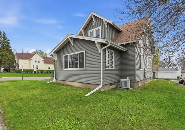 4th image of 301 W 4Th St, Winthrop, MN 55396 | MLS# 7057983
