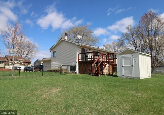 2nd image of 5821 84 1/2 Ave N, Minneapolis, MN 55443 | MLS# 7058021