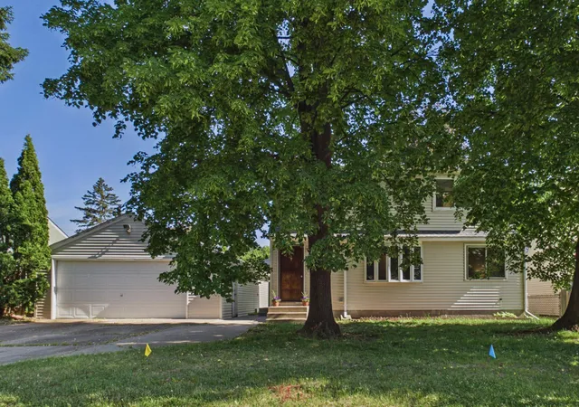 Homes for sale in Inver Grove Heights, MN | 3765 74th St E, Inver Grove Heights, MN 55076 | MLS# 7058212