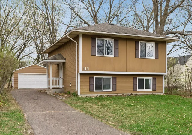 Homes for sale in Mahtomedi, MN | 112 Mcgregor Ave N, Mahtomedi, MN 55115 | MLS# 7058296