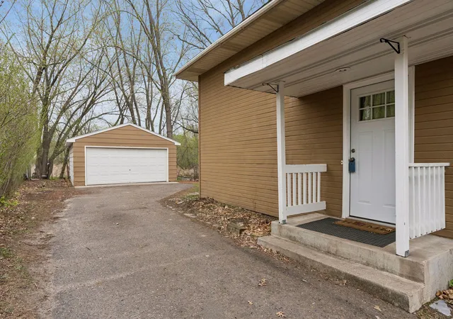 Homes for sale in Mahtomedi, MN | 112 Mcgregor Ave N, Mahtomedi, MN 55115 | MLS# 7058296
