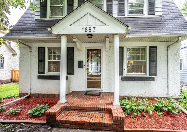 2nd image of 1857 Princeton Ave, Saint Paul, MN 55105 | MLS# 7058376