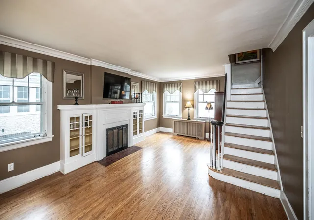 4th image of 1857 Princeton Ave, Saint Paul, MN 55105 | MLS# 7058376