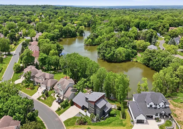 4th image of 2229 Wall St, Eagan, MN 55122 | MLS# 7058398