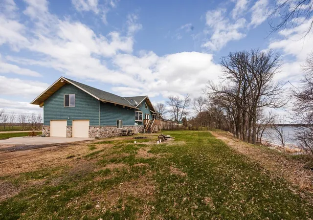 3rd image of 48484 Flicker Ln, Ottertail, MN 56571 | MLS# 7058509