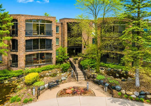 Photo 2 of Condo for sale at 6051 Laurel Ave #207, Minneapolis, MN 55416 | MLS# 7058537 | Listing updated on 2026-08-31