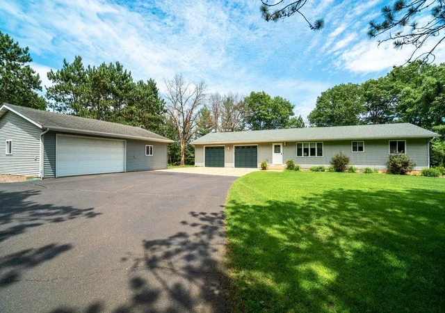Homes for sale in Eau Claire, WI | 4437 Old Wells Rd, Eau Claire, WI 54703 | MLS# 7058545