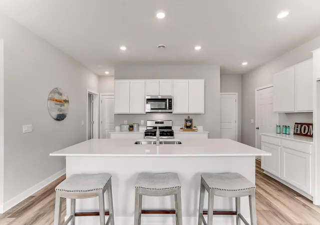 3rd image of 6653 209Th St W, Farmington, MN 55024 | MLS# 7058602